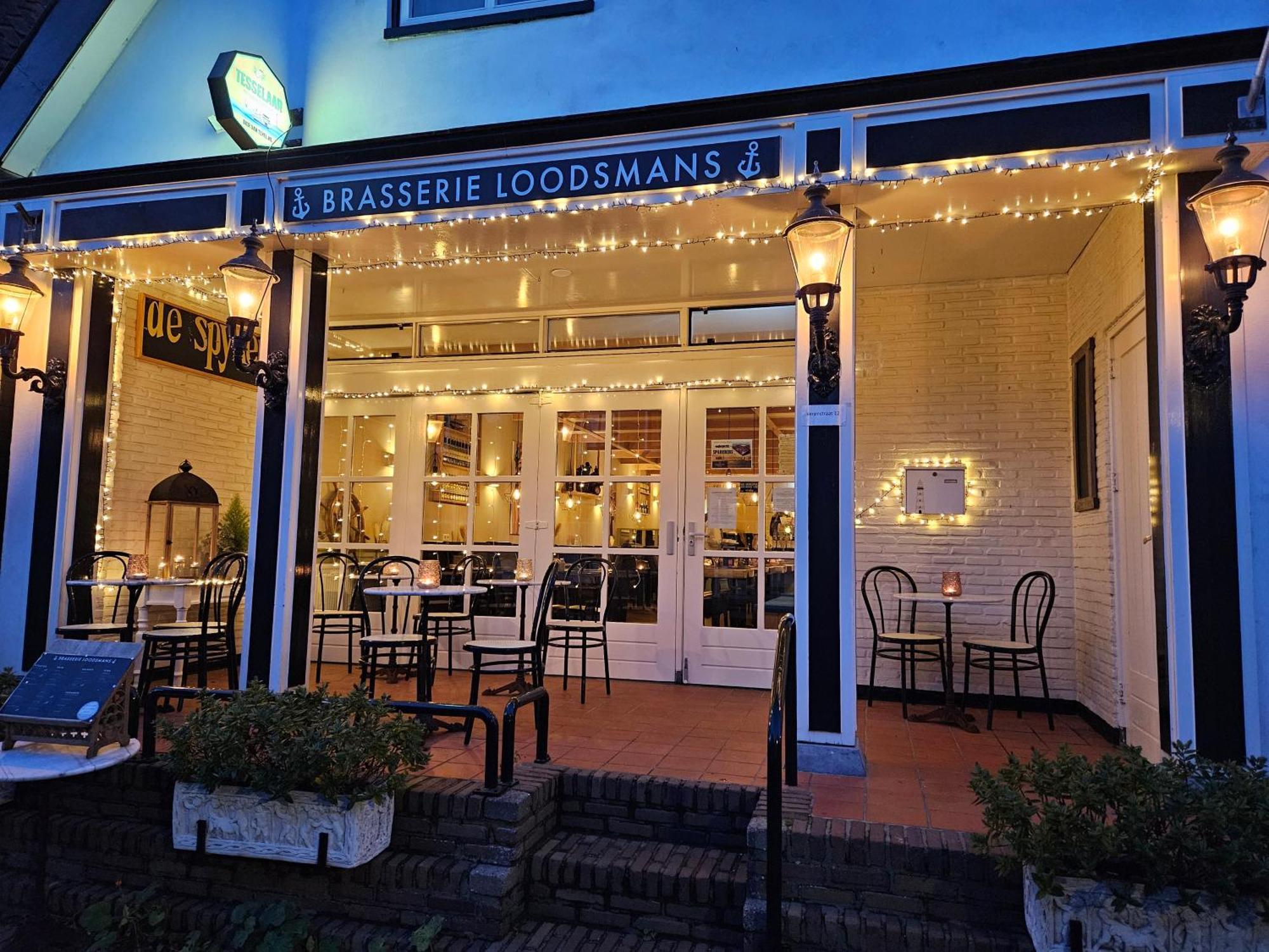 Hotel-Restaurant Loodsmans Welvaren Bv Ден Хоорн Екстериор снимка