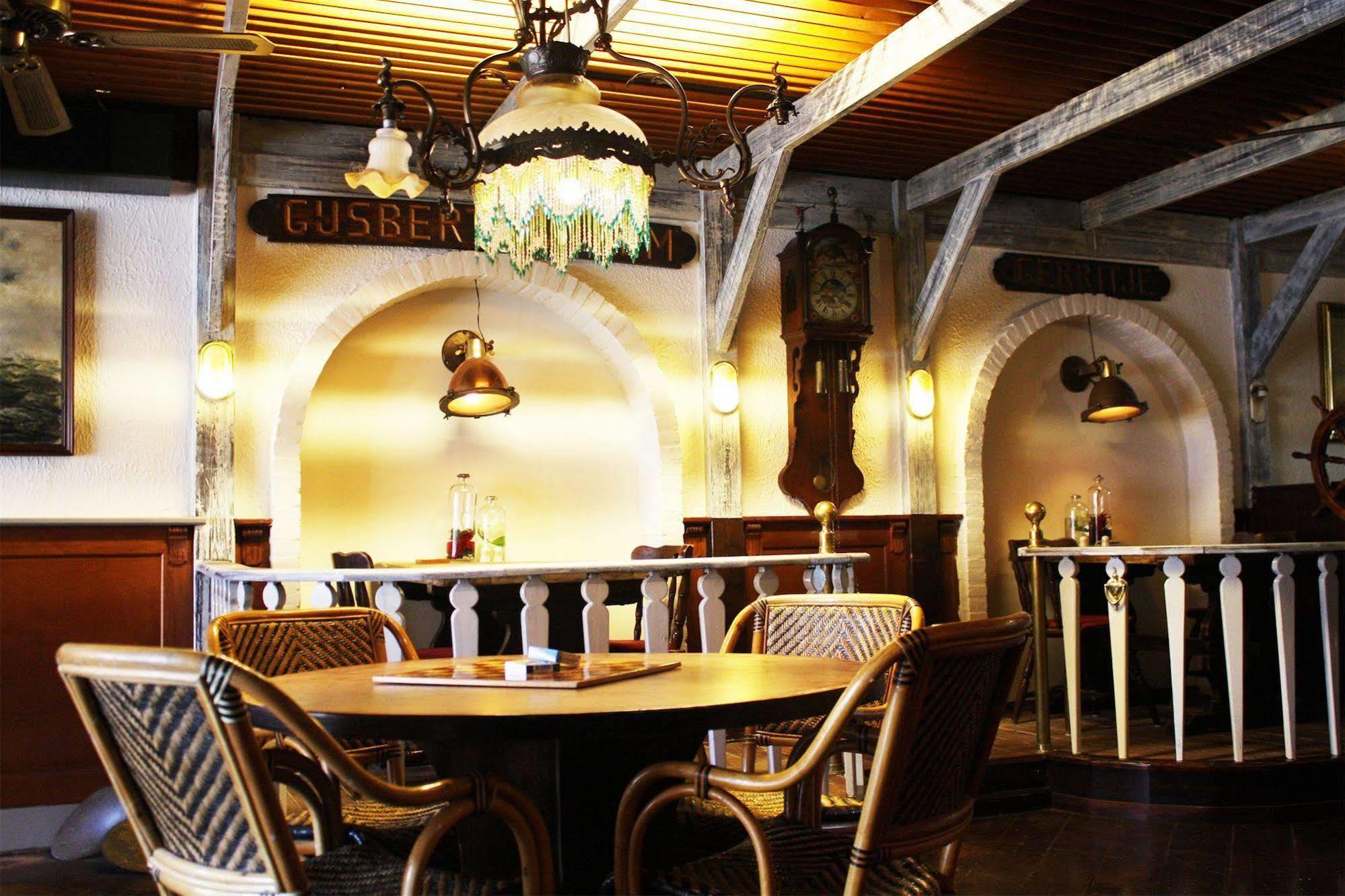 Hotel-Restaurant Loodsmans Welvaren Bv Ден Хоорн Екстериор снимка
